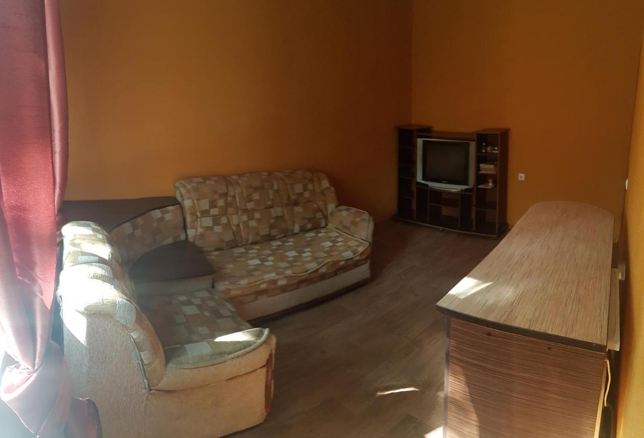 Maiami Hotell Nikopol Exteriör bild