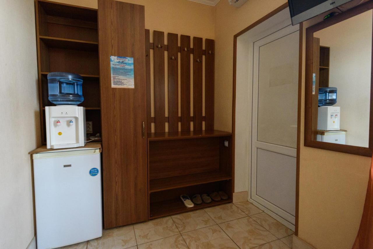 Maiami Hotell Nikopol Exteriör bild
