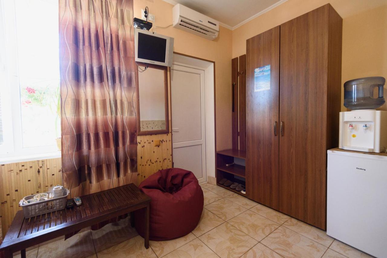 Maiami Hotell Nikopol Exteriör bild