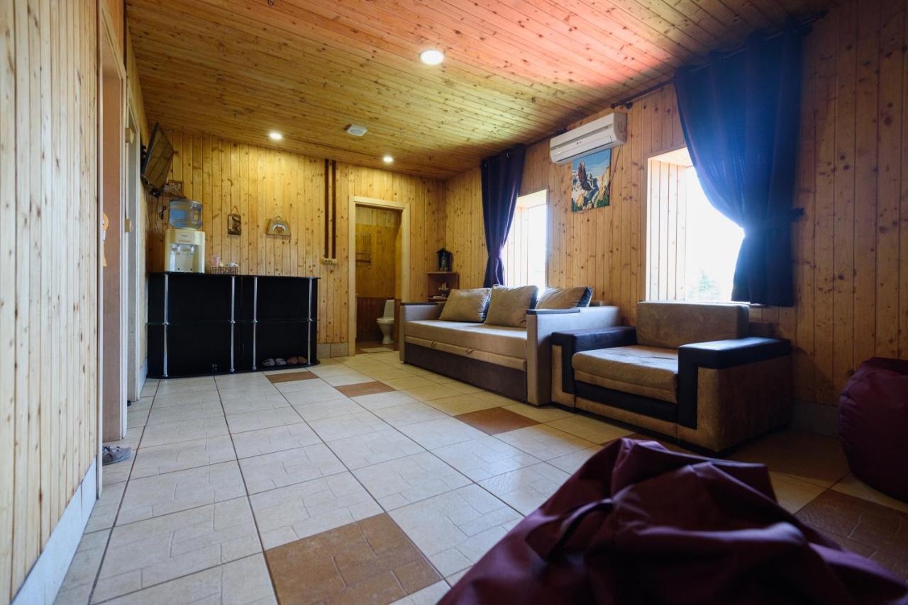 Maiami Hotell Nikopol Exteriör bild