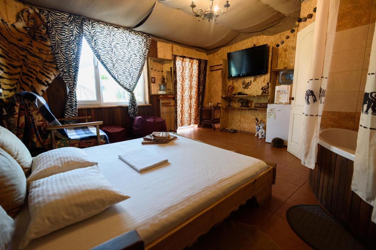Maiami Hotell Nikopol Exteriör bild