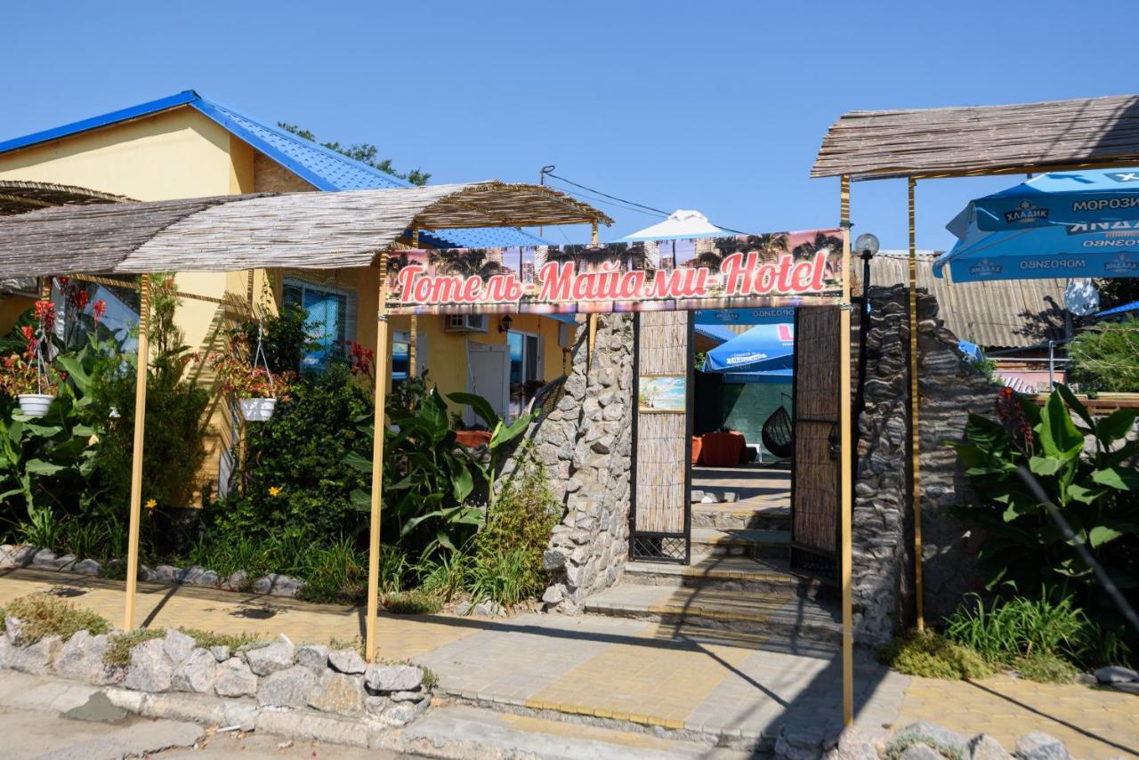 Maiami Hotell Nikopol Exteriör bild