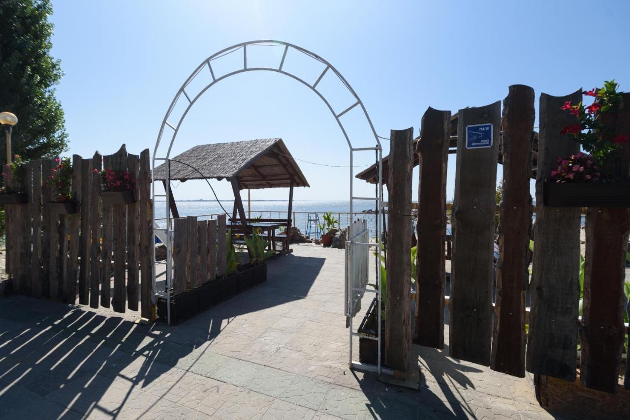 Maiami Hotell Nikopol Exteriör bild